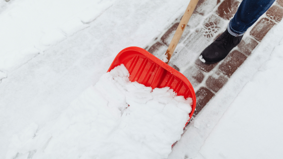 Homeowners: Winter Water Damage Warning Signs You Shouldn't Ignore | Counselor Realty
